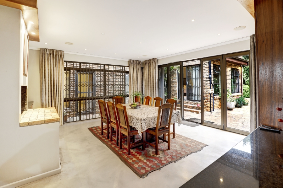 4 Bedroom Property for Sale in Everglen Western Cape